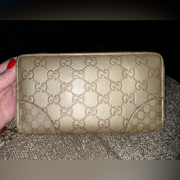 Gucci Handbags - Gucci  Guccissima Zip Wallet - EUC
